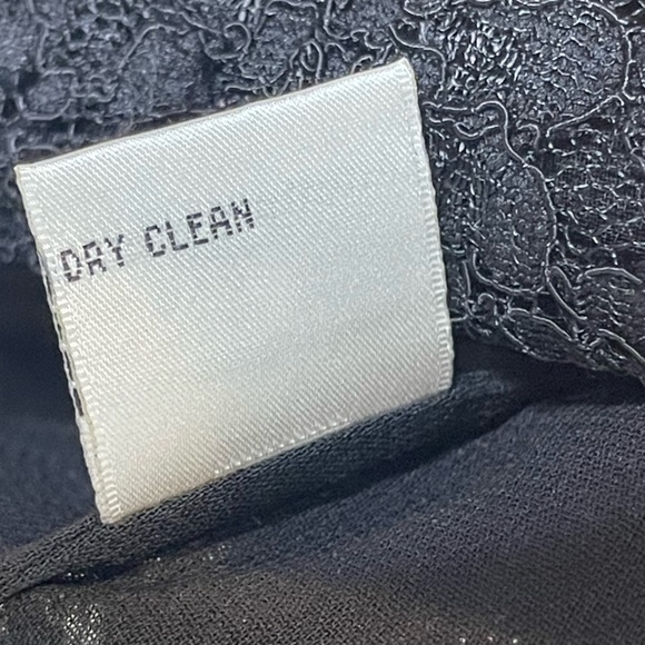 Talbots VTG Black Lace V-Neck Pullover Blouse Size 14 Short Sleeve Zip Lined NEW - Picture 11 of 12